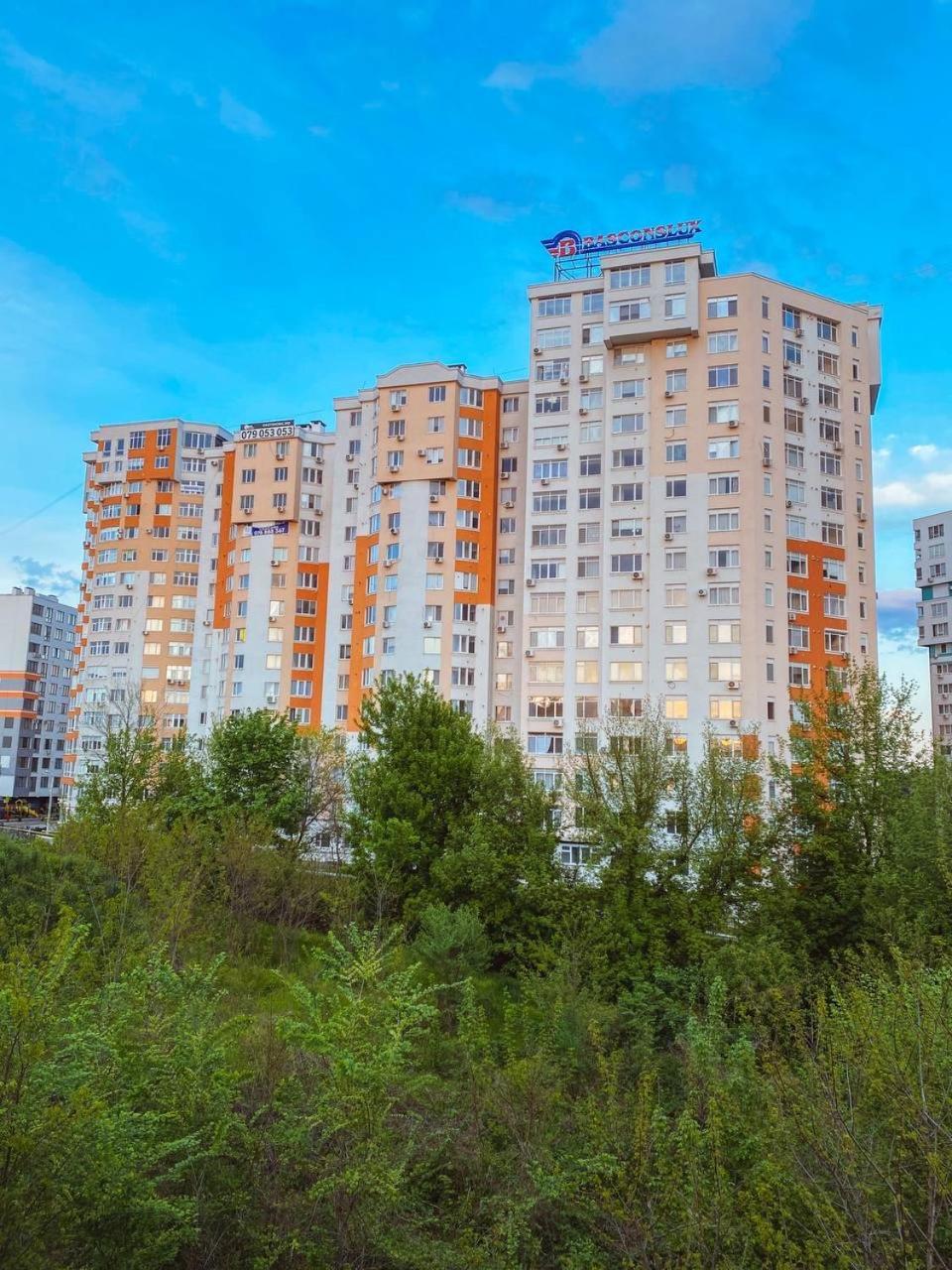 Luxury Sky Apartment Chisináu Exterior foto